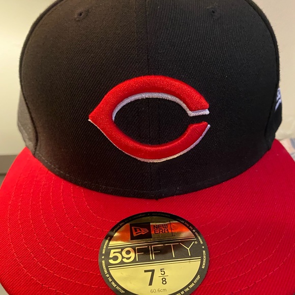 Cincinnati Reds fitted - Picture 6 of 6